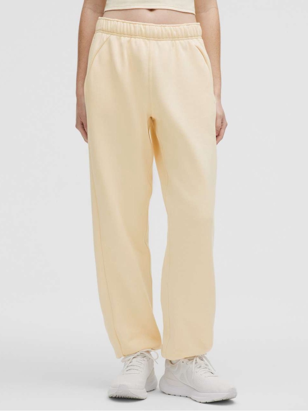 lululemon Womens Large Scuba Mid-Rise Oversized Jogger Sweatpants in Buttercream